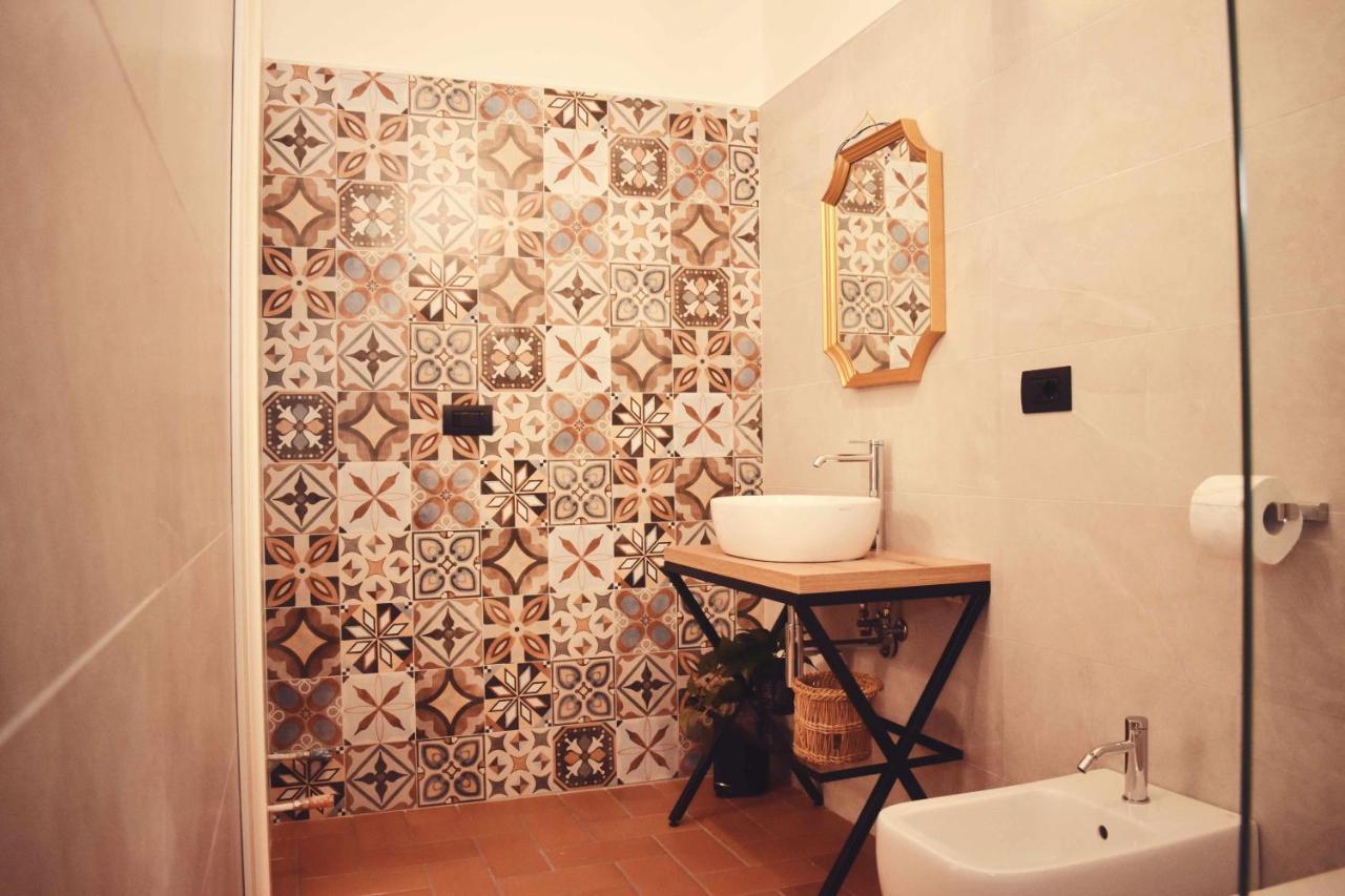 Il Casale Dei Calanchi Bed & Breakfast Aliano Exterior photo